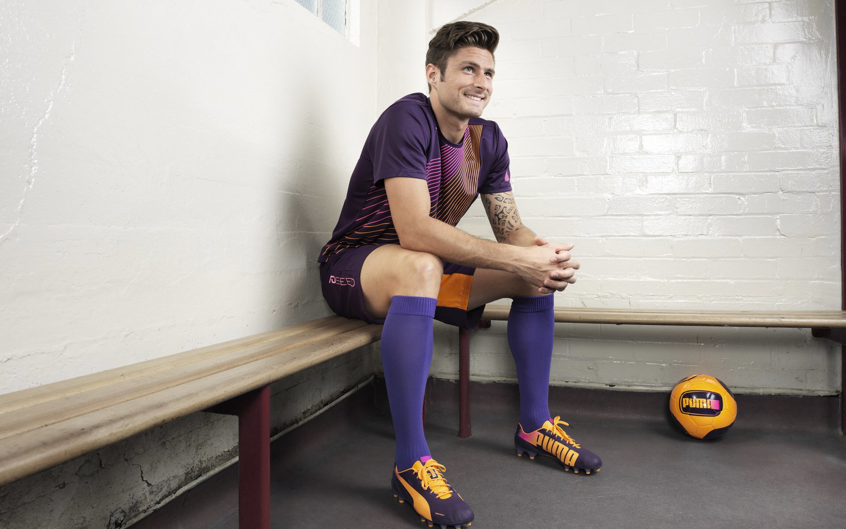 开云娱乐-意甲新星崭露头角，表现抢眼，精彩瞬间不断，意甲新球衣